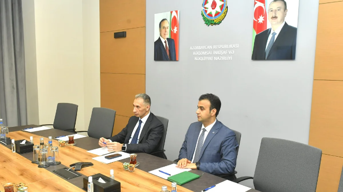 Rəşad Nəbiyev V "Yüksəliş" müsabiqəsinin qalibləri ilə görüşdü - FOTO