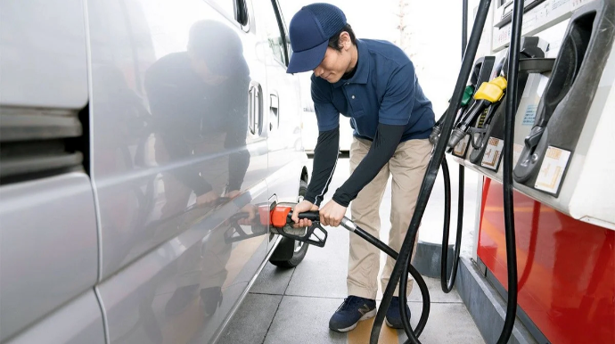 В Японии призвали водителей переходить на энергосберегающее вождение 