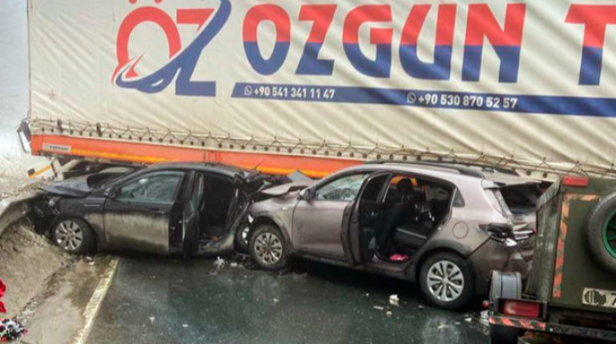 Rusiyada 25 avtomobil toqquşdu: Çox sayda yaralı var  