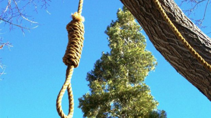 Zaqatalada 67 yaşlı kişi özünü asıb