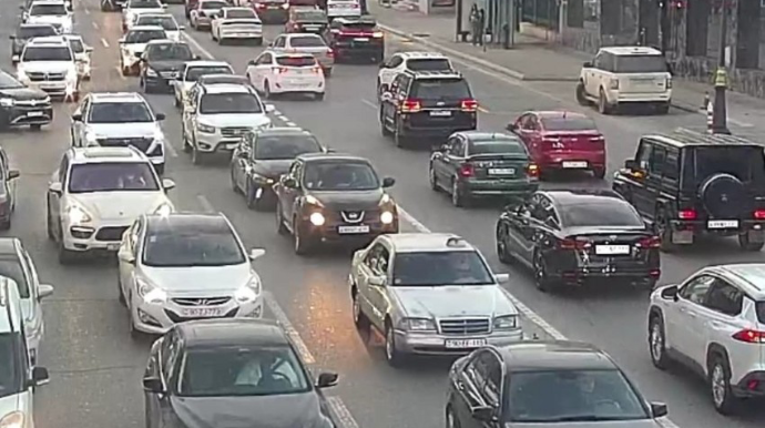 Bakının bir sıra yollarında tıxac var! - SİYAHI