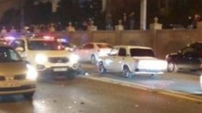 Heydər Əliyev prospektində qəza - FOTO