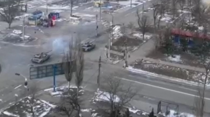 Mariupolda tank döyüşündən ŞOK GÖRÜNTÜLƏR   - VİDEO