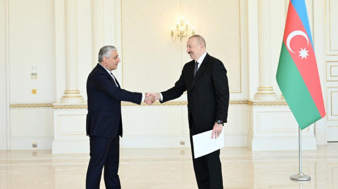 Prezident yeni İran səfirinin etimadnaməsini qəbul etdi 