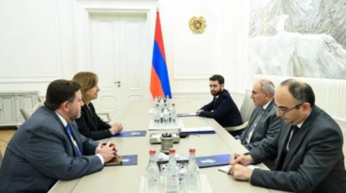 Paşinyan ABŞ səfiri ilə TRIPP layihəsini müzakirə etdi 