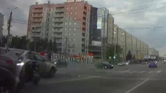 Yüksək sürət qəzaya səbəb oldu - VİDEO