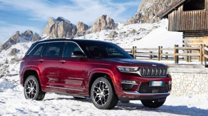 Yeni "Jeep Grand Cherokee" Avropa bazarına çıxır