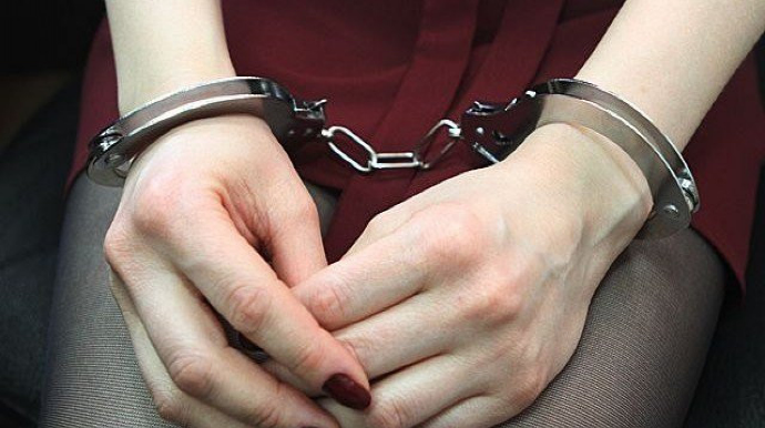 Bakıda mənzildən 10 min manata yaxın oğurluq edən qadın tutulub