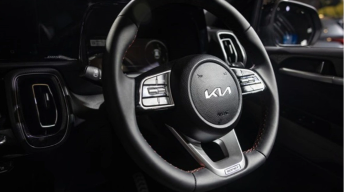 KIA-dan tarixi rekord 