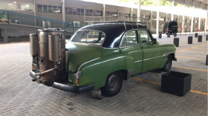 Braziliyada odunla işləyən avtomobil tapıldı 