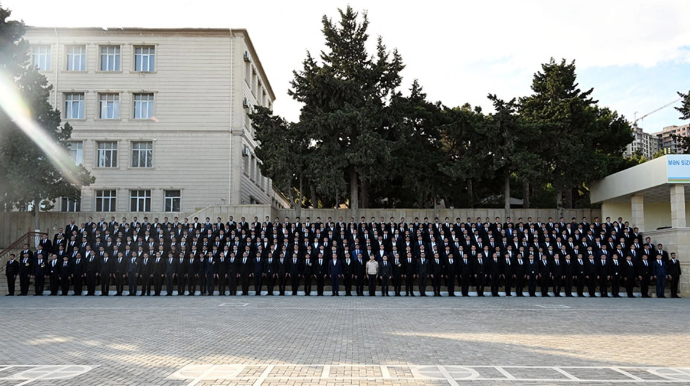 Müddətdən artıq həqiqi hərbi xidmətə qəbul olmaq istəyənlərin NƏZƏRİNƏ! - VİDEO