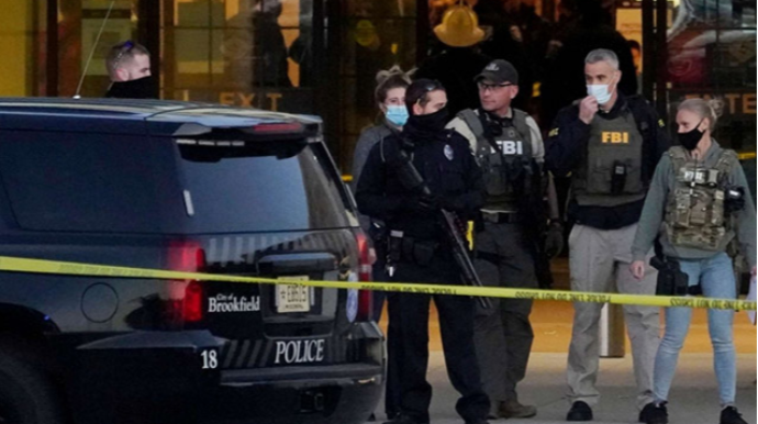 ABŞ-da ticarət mərkəzi qana boyandı