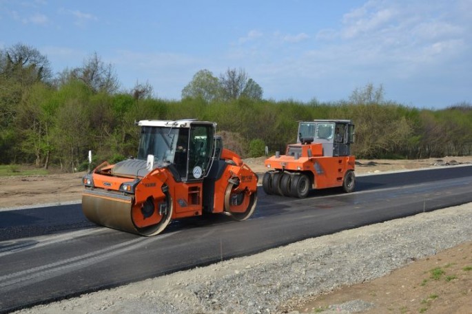 Zaqatala-Balakən-Mazımçay yolunun bir hissəsi yenidən qurulur – FOTO + VİDEO