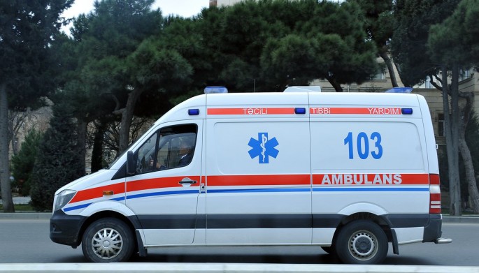 Mikroavtobusun vurduğu qadın xəstəxanada ölüb