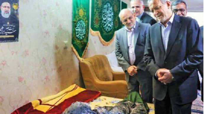 “Helikopterə minməyin...”  - Rəisinin anasından Pezeşkiana