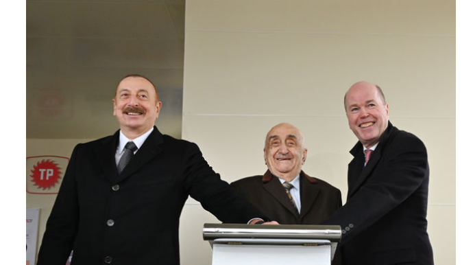 Президент принял участие в церемонии отправки в море опорного блока платформы "Центральный Восточный Азери" - ФОТО