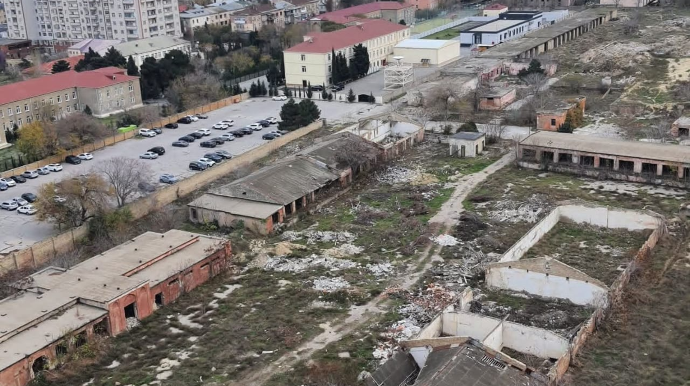 “Salyan kazarması” yenə zibil bazasına çevrilib - FOTO