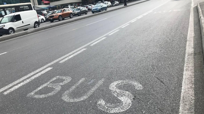 Avtobus və velosiped zolaqlarına çıxanların cərimələri ARTIRILIR 