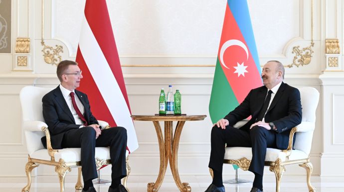 Prezidentlər təkbətək görüşdü - FOTOLAR 