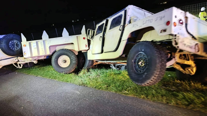 Hərbi avtomobil karvanı qəzaya uğrayıb, xəsarət alanlar var - FOTO 