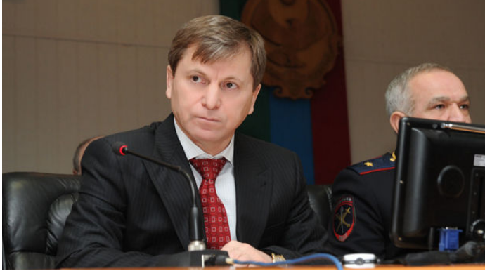 В Махачкале после наезда автомобиля погиб экс-председатель правительства Дагестана