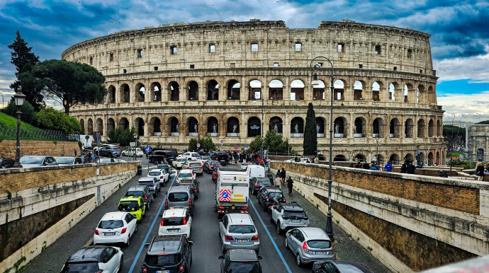 Bu ölkədə yeni avtomobil almırlar: Səbəbi isə çox maraqlıdır 
