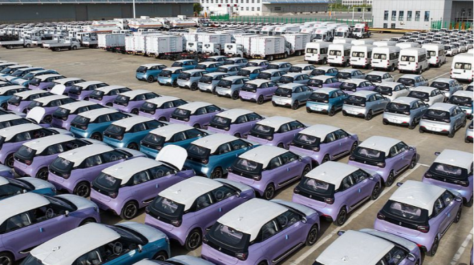 Elektromobil sevənlərin NƏZƏRİNƏ: Çin yeni texniki normalar tətbiq edir