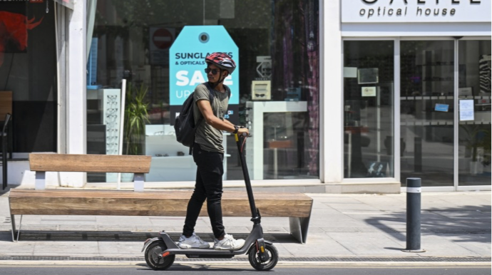 Ali məhkəməndən maraqlı qərar - Belə insanlar skuter sürə bilməz 