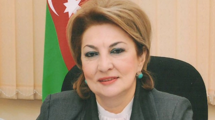 Məktəb direktoru işdən çıxarıldı - FOTO