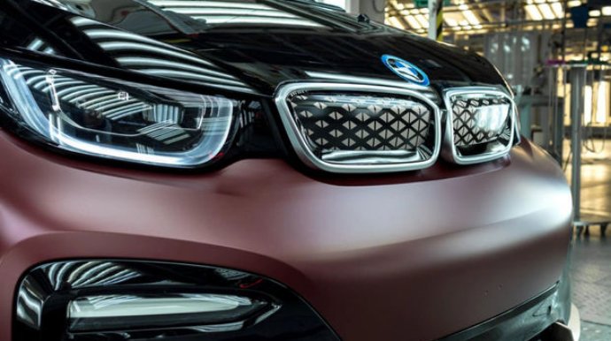 Avtomobil kuzovdakı cızıqlar barədə sahibinə xəbər verəcək - BMW-dən YENİLİK