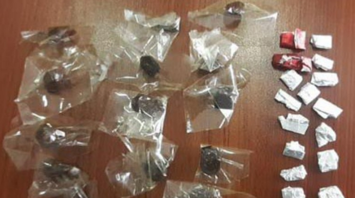 Yevlaxda narkotik satan şəxs saxlanılıb