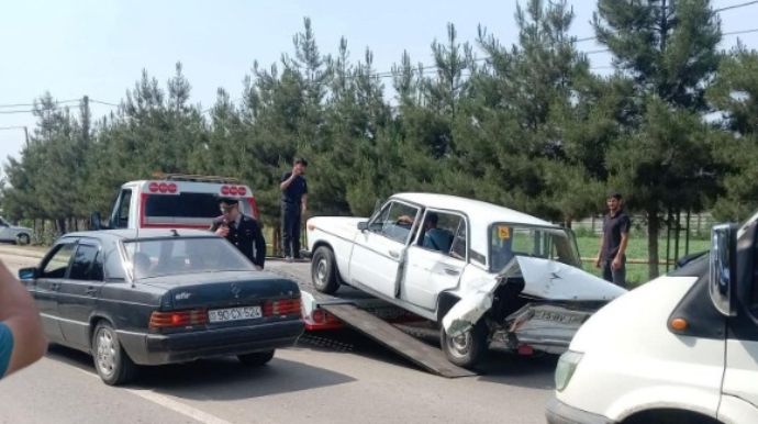 Cəlilabadda yol qəzası olub, xəsarət alanlar var 