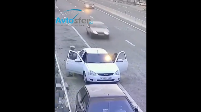 Maşından düşmək istəyərkən bu qaydalara əməl edin - VİDEO 