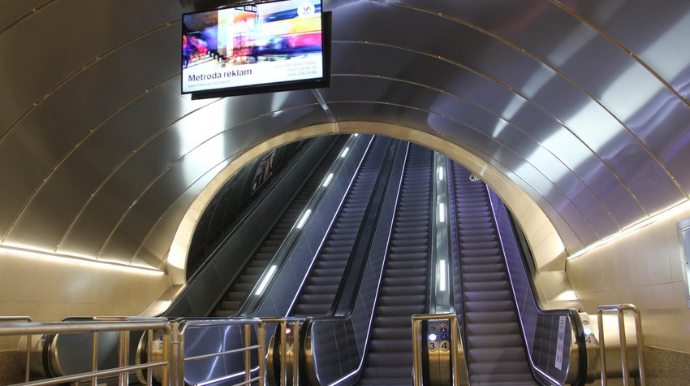 Bakı metrosunda sərnişin vəfat edib