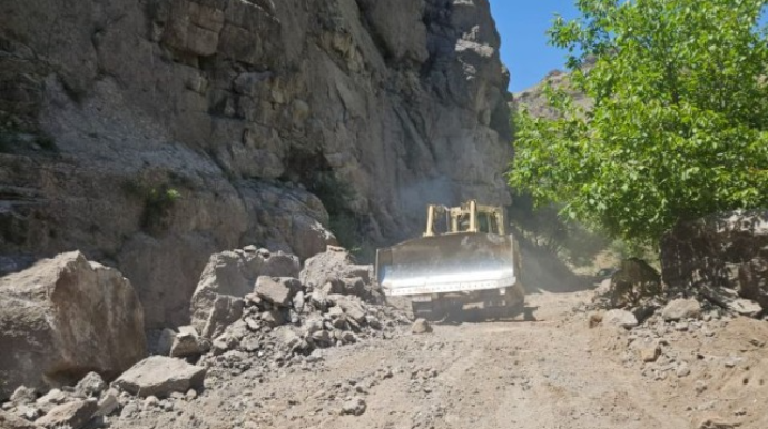 Ordubadda qaya uçqunu baş verdi 