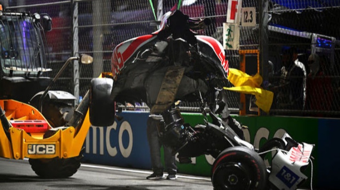 Şumaxerin bolidi iki yerə bölündü