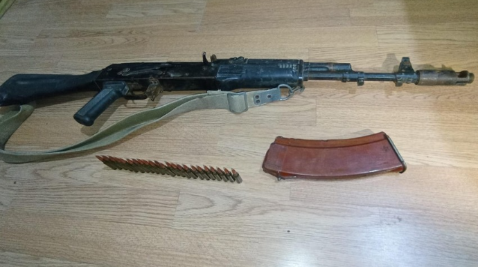 Şirvanda müxtəlif növ silah-sursat tapılıb 