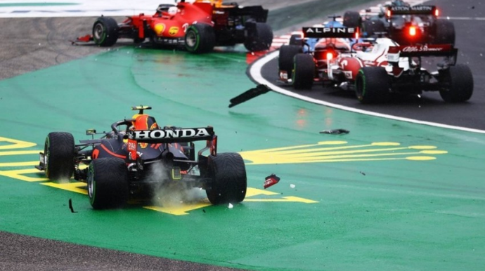 Формула-1:  Массовая авария на Гран-при Венгрии  - ВИДЕО