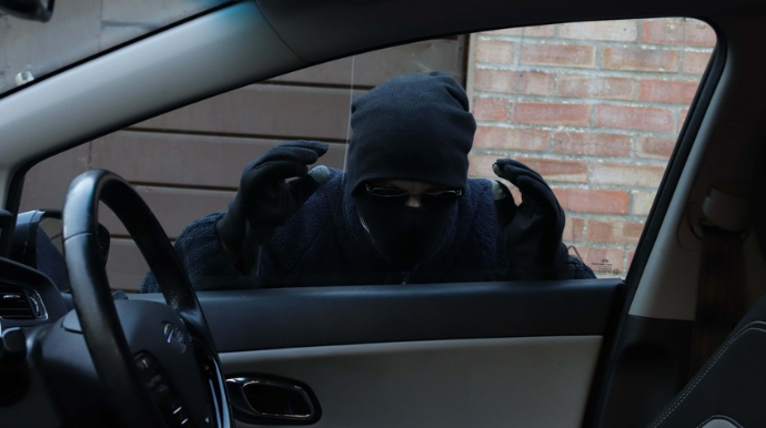 Bakıda avtomobili qarət edən şəxs saxlanılıb 