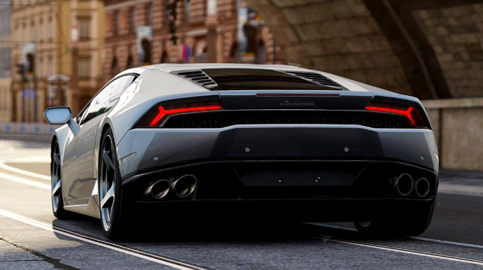 “Lamborghini” avtobusla toqquşdu – milyonluq qəza   - VİDEO