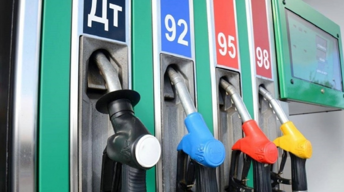 Ukraynada benzin və dizel 30% BAHALAŞIB 