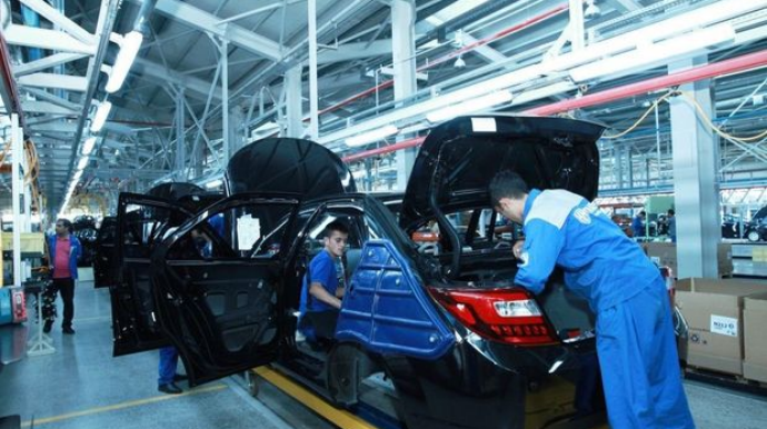 Ölkədə istehsal edilən maşınların sayı açıqlandı - FOTO