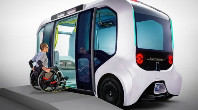 Tokioda Atletlər kəndində mikroavtobus paralimpiyaçını vurdu 