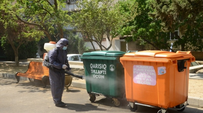 Bakıda həyətlərə əlavə zibil konteynerləri qoyulub - FOTO 