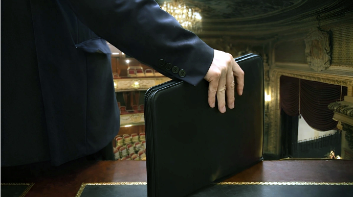 Aparat rəhbəri vəzifəsindən azad edilib - FOTO 