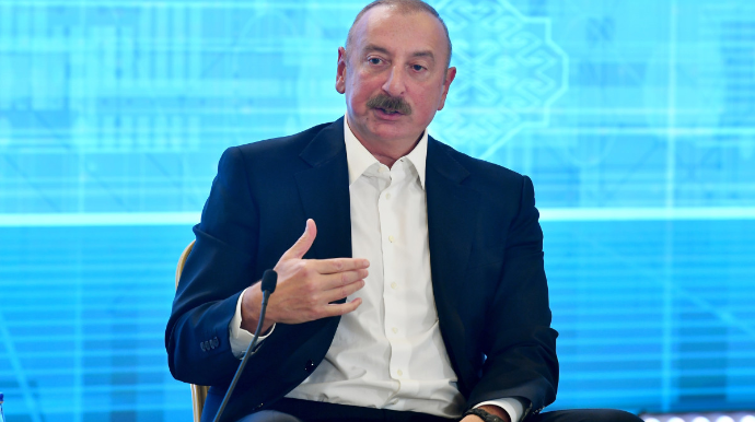 Prezident İlham Əliyev keçmiş məcburi köçkünlərə müraciət edib