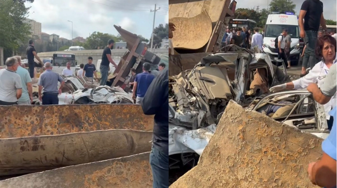 В Баку грузовик упал с моста на автомобили: есть погибшие  - ВИДЕО