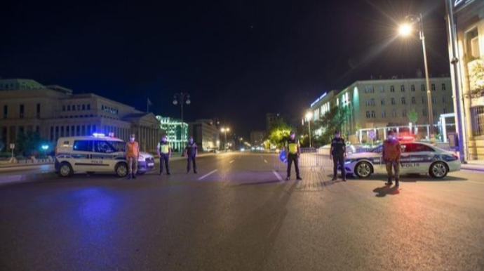 Sərt karantin rejiminin tətbiq olunduğu Bakı gecələri - VİDEO 