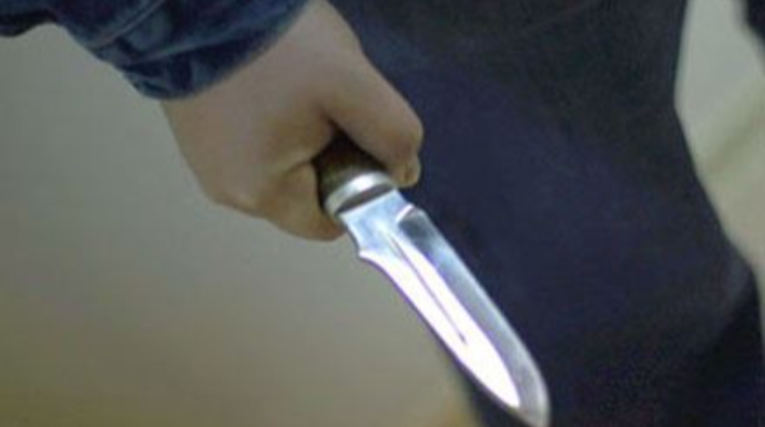 Gəncədə 25 yaşlı gənc bıçaqlanıb