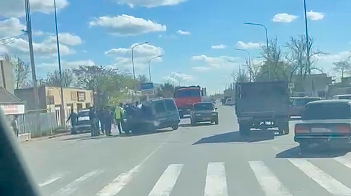 Salyanda qəza: “Hyundai”la “Opel” toqquşdu   - VİDEO